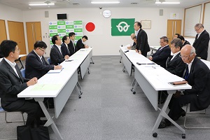 長沢、橘復興副大臣がいわき事務所を訪問